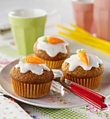 Carrot and nut muffins