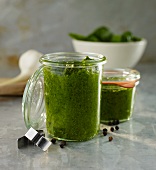Spinach and pumpkin seed pesto