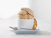 Coffee ice cream with almond biscuits