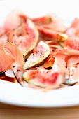 Prosciutto e fichi (Parma ham and fresh figs, Italy)
