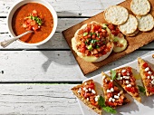 Tomatensuppe und Bruschetta