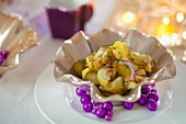 Kartoffelsalat mit Essiggurken, Zwiebeln, Senf und Schnittlauch zu Sylvester