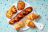 Pains au raisins, chouquettes and croissants