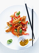 Chicken strips with peppers and curry (Asia)
