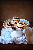 Black and white currants cookies