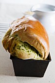 Brioche mit Pesto