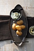 Potatoes boiled in their skins, with herb quark