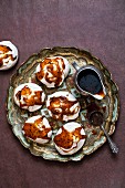 Meringues with coffee sauce