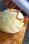 Treacle tart (dessert from England)