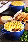 Cottage pie with bread (England)