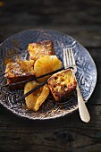 French toast with turmeric pears