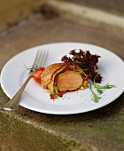 Pork fillet with tomatoes, in strudel pastry