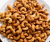 roasted cashew nuts with sea salt and crushed black pepper