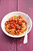 Spaghetti with pancetta and tomatoes
