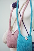 Various knitted shoulder bags
