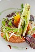 Salmon tartare with lettuce leaves
