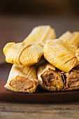 Tamales (Gefüllte Maisblätter, Lateinamerika)