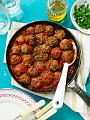 Meatballs in tomato sauce