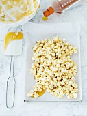 Popcorn with syrup