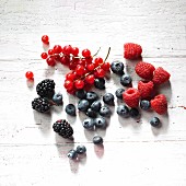 Rote Johannisbeeren, Himbeeren, Brombeeren und Blaubeeren