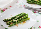 Asparagus with lemon and slivered almonds