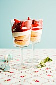 Creamy cheesecake with strawberries in glasses