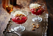 Rhubarb crumble with cream