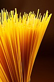Ein Bund Spaghetti (Ausschnitt)