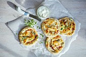 Mini pizzas with gorgonzola