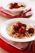 Spaghetti with meatballs and pepper