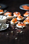Smoked salmon canapés with capers