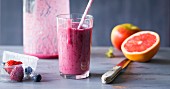 Pink Meliberry: a smoothie made with melon, berries and grapefruit