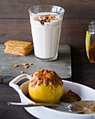A baked apple smoothie with quark, rum and nuts