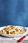 Penne with cauliflower