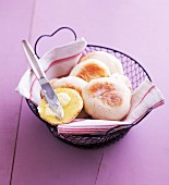 English Muffins mit Butter