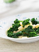 Green kale with potatoes