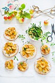 Mini apple pies with thyme