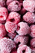 Frozen raspberries (close-up)