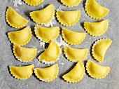 Selbstgemachte frische Ravioli