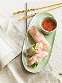 Rice paper rolls with king prawns, peaches and Thai basil (Vietnam)