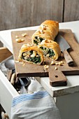 Chard strudel with cashew nuts