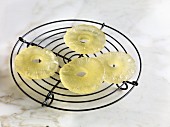 Kandierte Ananasscheiben