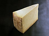 Cantal (French cow's milk cheese)