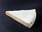 Brie de Meaux (French cow's milk cheese)