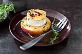 Goat's cheese raclette with apples and honey