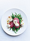 Bean salad with red onions and mini mozzarella balls