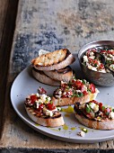 Bruschetta mit Paneer und Tomaten (Indien)