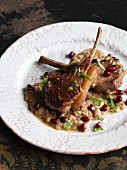 Lamb chops with dried pomegranate (India)