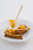 Wholemeal French toast with mango
