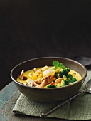 Kartoffel-Korma mit Topinambur, Brokkoli und Cashewnüssen